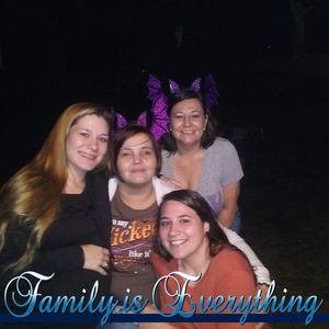 Meet your Posher, Lacy